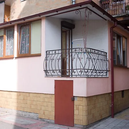 Біля Цирку Apartment Lviv Exterior photo