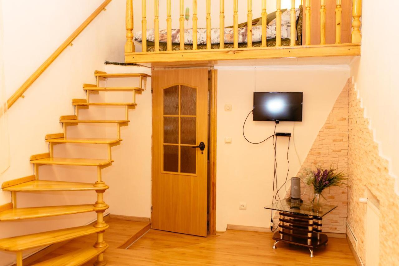 Apartment біля цирку *